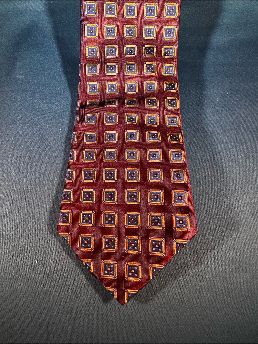 Nautica Men’s 100% Silk Tie Burgundy Blue Gold Geometric Necktie RN 19388